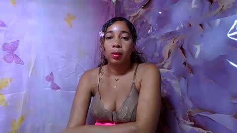 olinaa online show from 06-06-26, 05:12