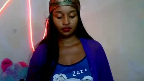 olinah610 online show from 06-08-26, 12:27