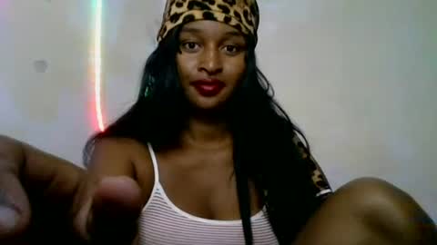 olinah610 online show from 06-12-26, 10:25