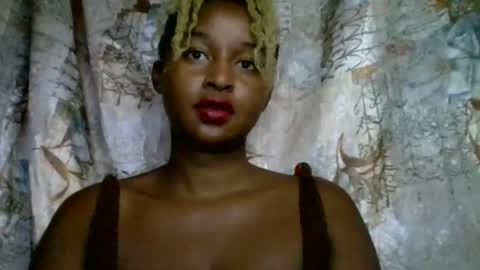 olinah610 online show from 07-24-26, 07:39