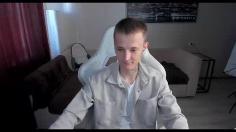 Oli online show from 06-27-26, 03:06