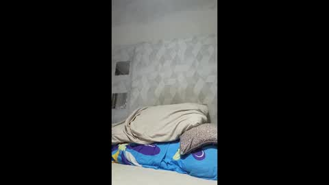 Snapshot of oliver91836 chatting on 05-18-26, 12:22 oliver91836 online show from 05-18-26, 12:22