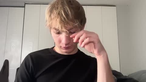 Snapshot of oliver_beck chatting on 12-09-24, 07:18 Oliver Beck online show from 12-09-24, 07:18