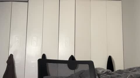 Snapshot of oliver_beck chatting on 12-11-24, 02:52 Oliver Beck online show from 12-11-24, 02:52