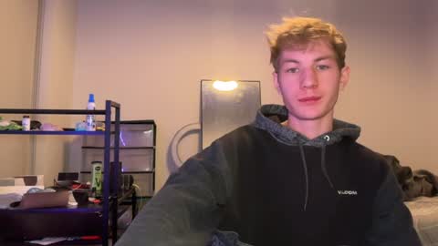 Snapshot of oliver_beck chatting on 01-29-25, 02:09 Oliver Beck online show from 01-29-25, 02:09