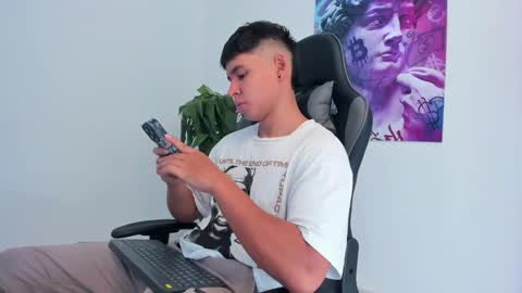 Oliver bray online show from 01-10-25, 07:11