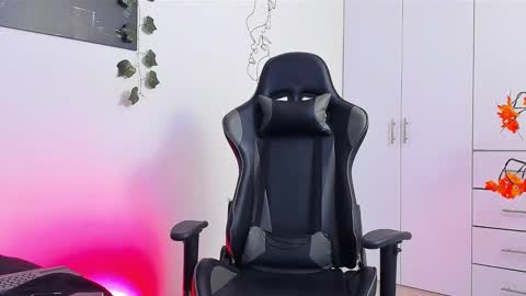 Oliver bray online show from 02-01-26, 12:20