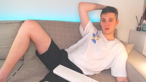 Oliver online show from 01-28-25, 07:00