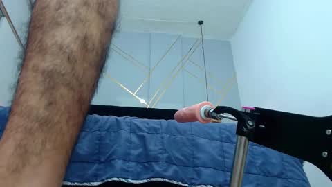 Snapshot of oliver_king_sex chatting on 02-13-25, 08:03 Oliver Smith online show from 02-13-25, 08:03