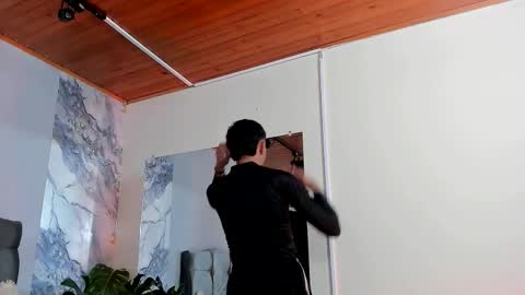 Snapshot of oliver_mr_ chatting on 01-17-26, 02:38 oliver mr online show from 01-17-26, 02:38