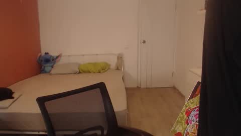 Oliver online show from 10-17-25, 01:53