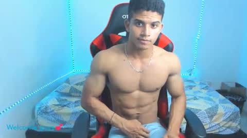 oliver thompsson online show from 01-01-25, 01:04