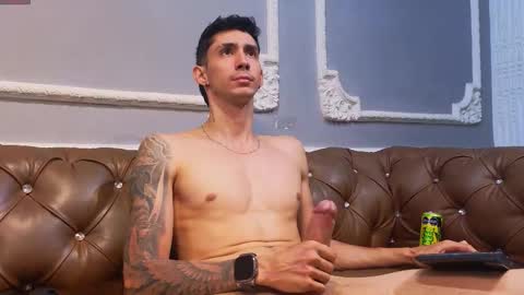 Oliver bennet online show from 11-18-25, 11:26