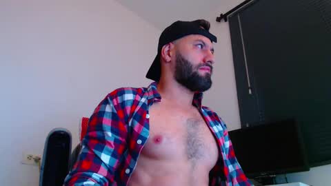 oliver online show from 01-13-26, 01:16