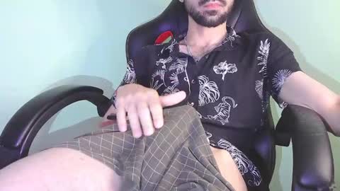 Oliver online show from 05-20-26, 04:13