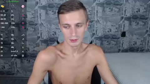 Snapshot of oliverfresh chatting on 07-20-26, 09:12 Oliver online show from 07-20-26, 09:12