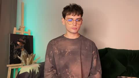 Snapshot of oliverlawrence chatting on 06-20-26, 10:12 oliverlawrence online show from 06-20-26, 10:12