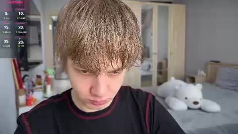 Snapshot of olivertasty chatting on 07-18-26, 12:53 oliver online show from 07-18-26, 12:53