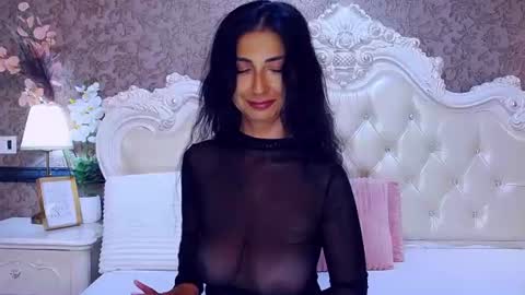 Snapshot of olivewilson chatting on 07-10-26, 06:50 Olive online show from 07-10-26, 06:50