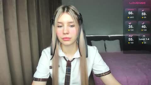 Olivia online show from 12-04-25, 05:28