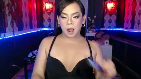 Snapshot of olivia_barda chatting on 10-13-25, 08:36 OLIVIA online show from 10-13-25, 08:36