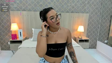 Olivia online show from 04-07-26, 07:47