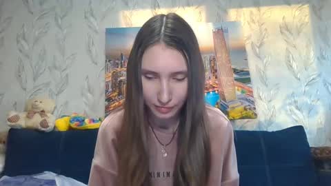 Olivia online show from 01-11-25, 01:43