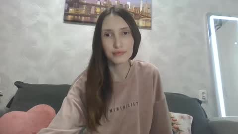 Olivia online show from 01-16-25, 08:03