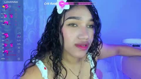 Snapshot of olivia_fx chatting on 09-28-25, 08:14 Maria online show from 09-28-25, 08:14