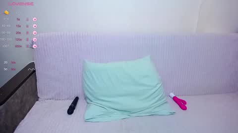 olivia_graceee online show from 12-03-24, 07:10