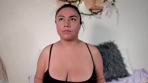 Olivia  happyness  online show from 12-19-24, 10:10
