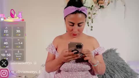 Olivia  happyness  online show from 02-19-25, 03:16