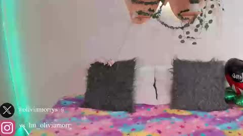 Olivia  happyness  online show from 10-14-25, 10:10