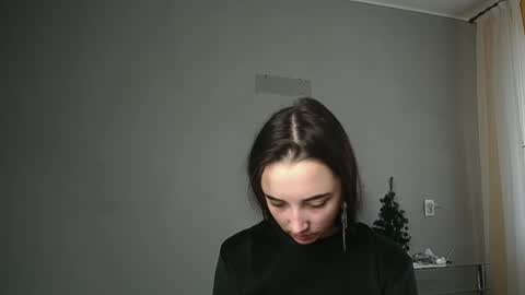 Olivia online show from 02-20-25, 12:04