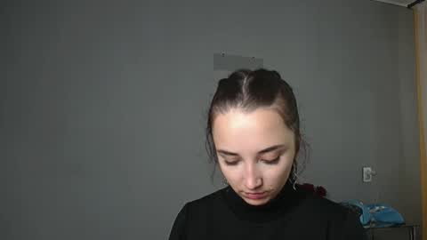 Olivia online show from 10-12-25, 10:03