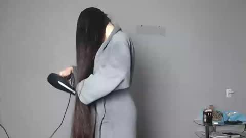 Olivia online show from 11-05-25, 02:44