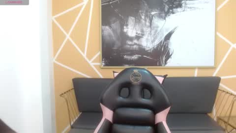 Olivia online show from 01-11-26, 01:05