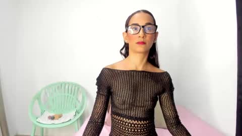 Snapshot of olivia_stevens_ chatting on 05-17-26, 08:16 Olivia online show from 05-17-26, 08:16
