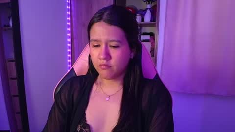 Snapshot of olivia_watson_ chatting on 07-12-26, 12:29 Olivia online show from 07-12-26, 12:29