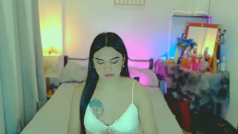 olivia_xxo online show from 07-25-26, 03:53