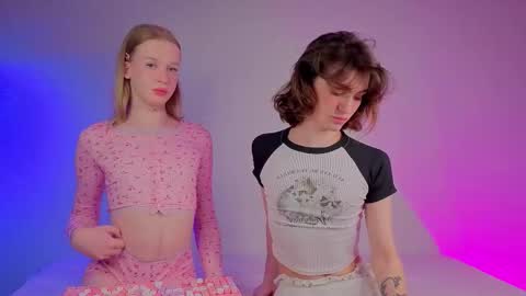 oliviaapink online show from 02-14-26, 08:16