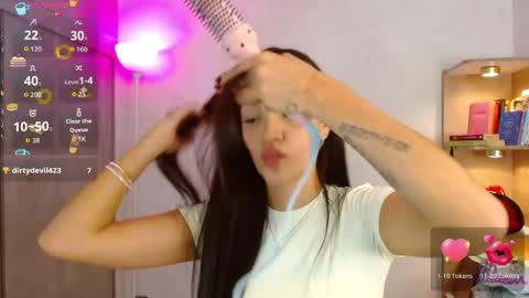 Olivia Bram online show from 04-17-26, 05:27