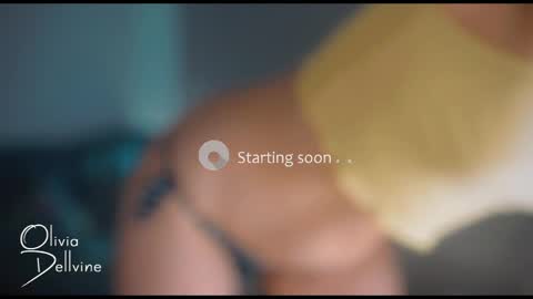 Snapshot of oliviadellvine chatting on 05-02-26, 01:43 Olivia online show from 05-02-26, 01:43