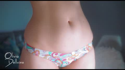 Snapshot of oliviadellvine chatting on 05-28-26, 01:58 Olivia online show from 05-28-26, 01:58