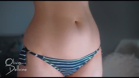 Snapshot of oliviadellvine chatting on 06-11-26, 02:53 Olivia online show from 06-11-26, 02:53