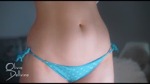 Snapshot of oliviadellvine chatting on 06-21-26, 01:52 Olivia online show from 06-21-26, 01:52
