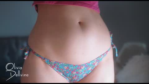 Snapshot of oliviadellvine chatting on 07-25-26, 01:58 Olivia online show from 07-25-26, 01:58