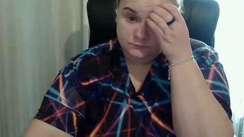 Snapshot of oliviaermesx chatting on 10-13-25, 06:24 OliviaErmesx online show from 10-13-25, 06:24