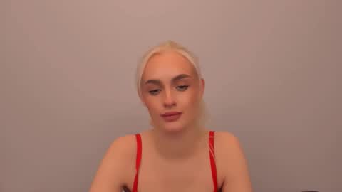 oliviaBeauty online show from 12-17-25, 07:20