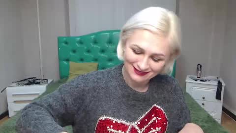 OliviaHorst online show from 01-21-25, 03:10